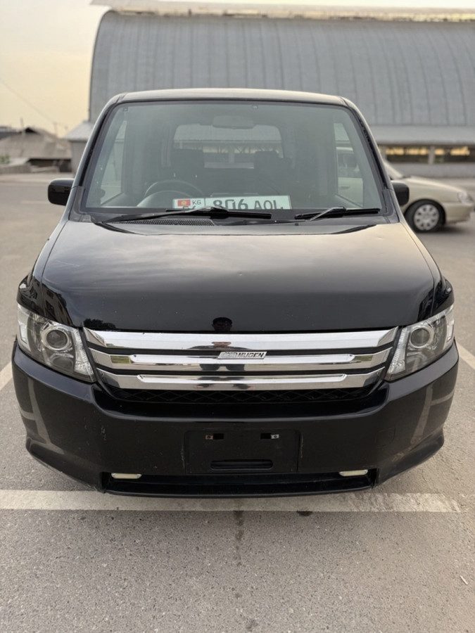 Honda Mobilio Spike I Рестайлинг 2006
