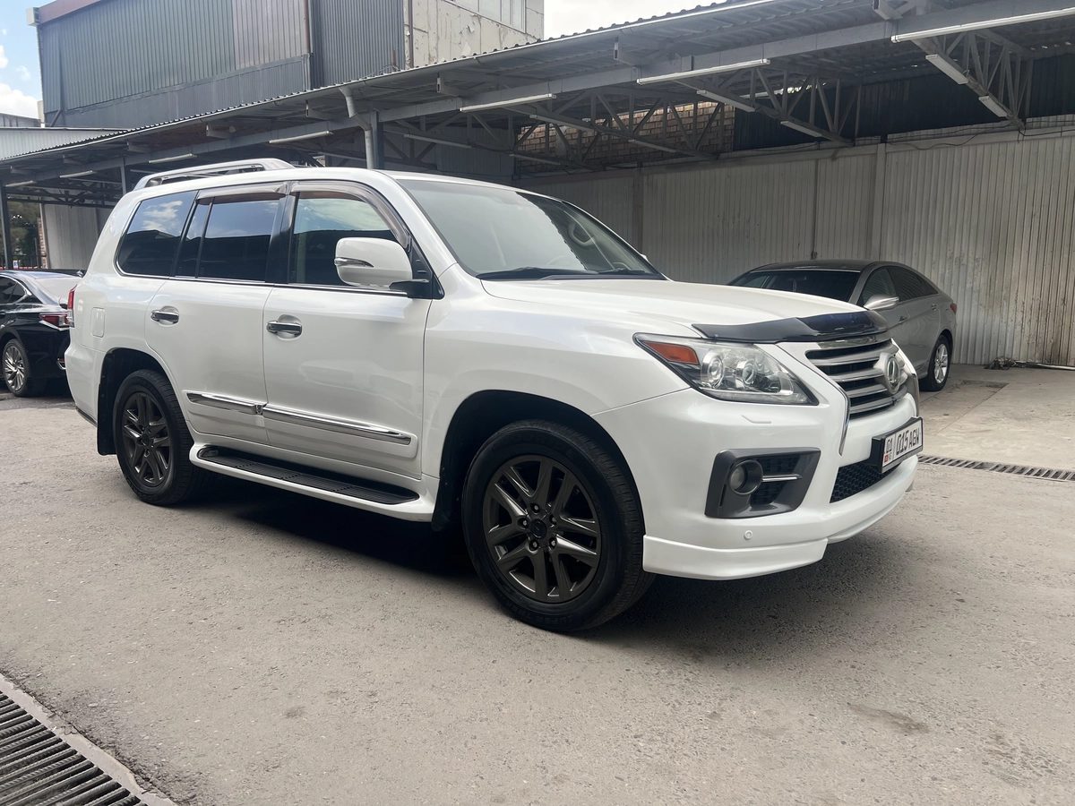 Lexus LX III Рестайлинг 2013