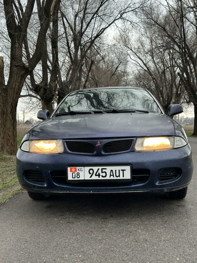 Mitsubishi Carisma