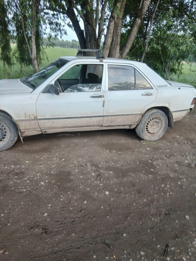 Mercedes-Benz 190