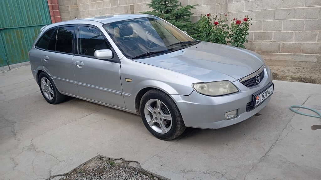 Mazda 323
