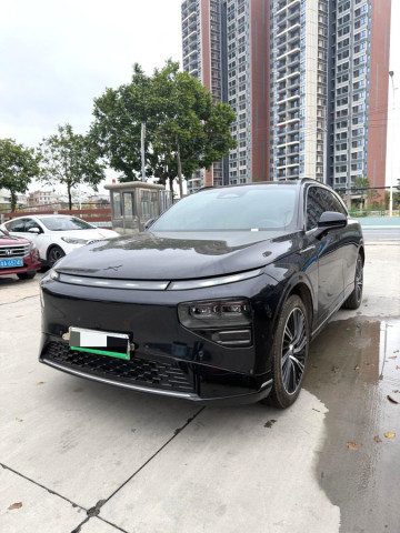 Xpeng G9