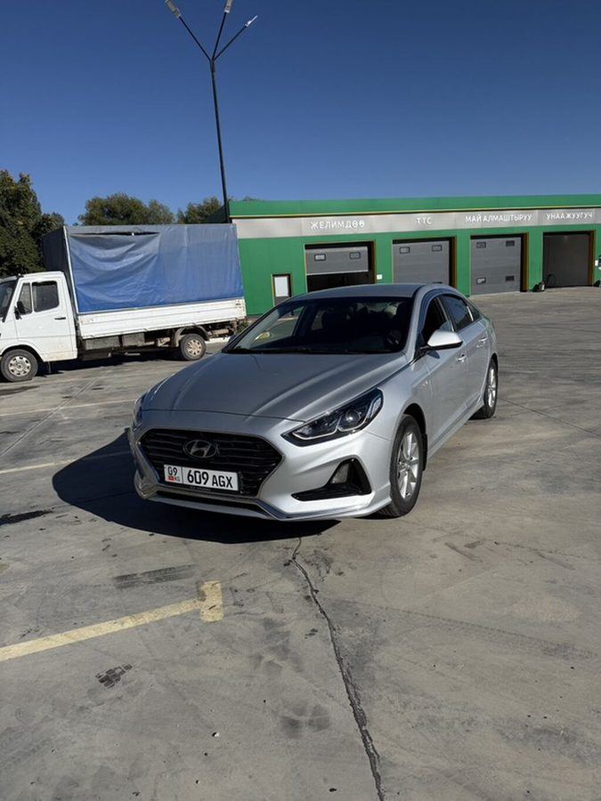 Hyundai Sonata