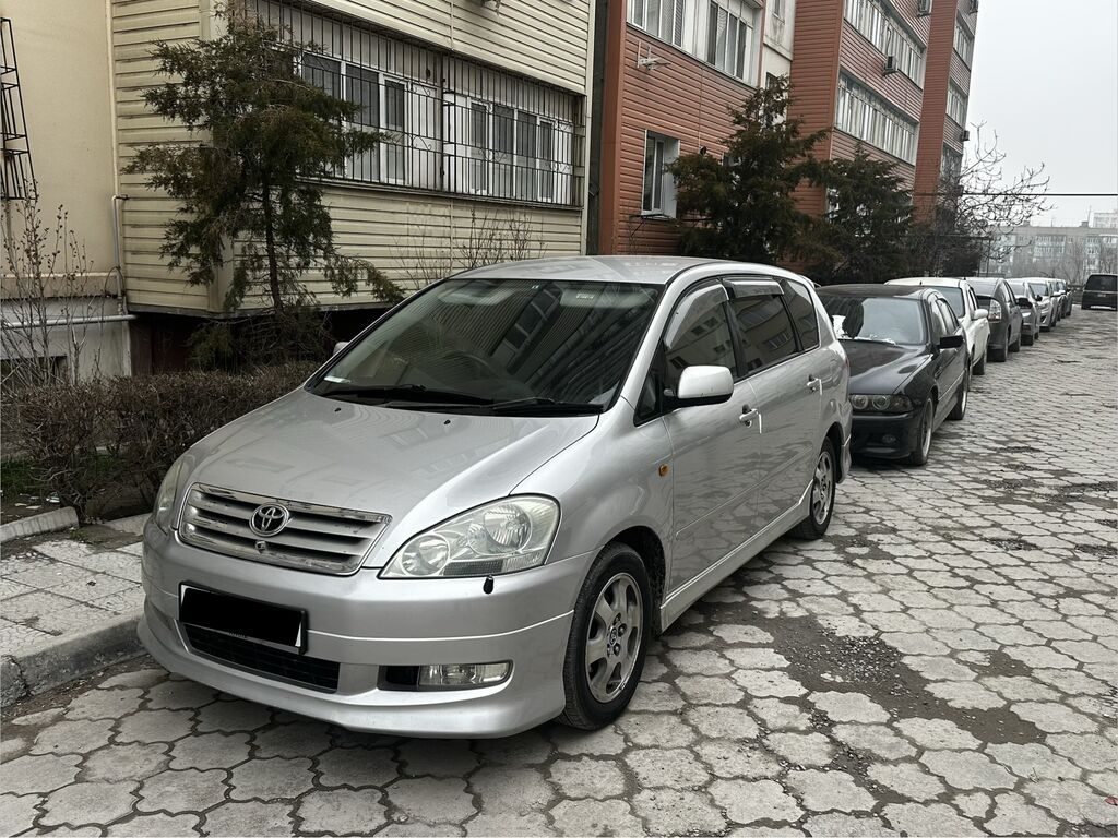 Toyota Ipsum