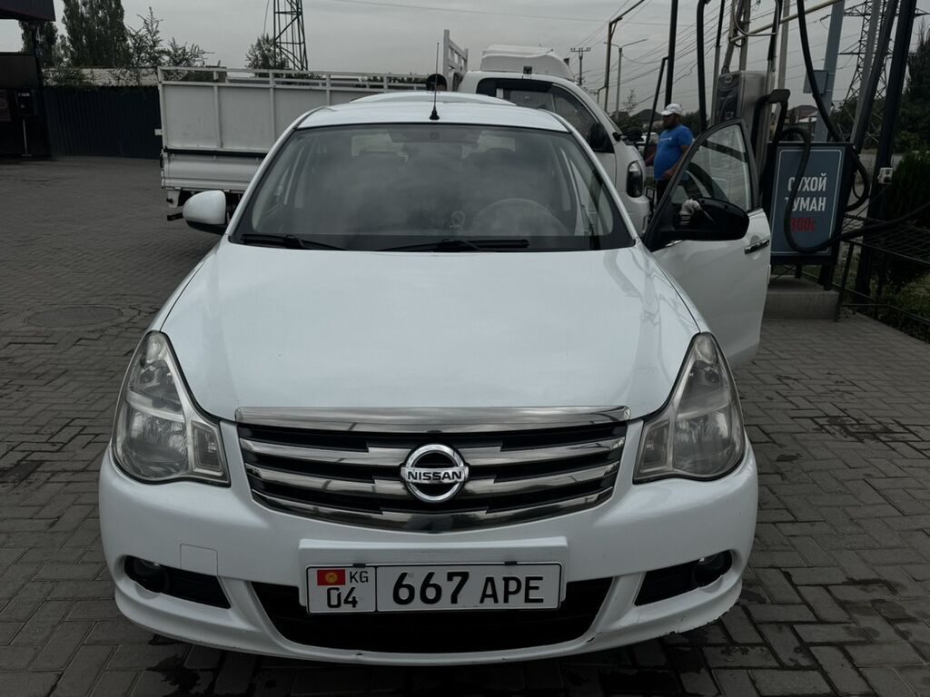 Nissan Almera