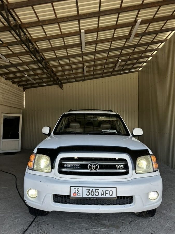 Toyota Sequoia