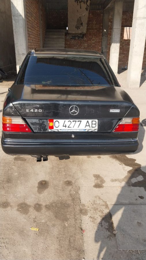 Mercedes-Benz W124