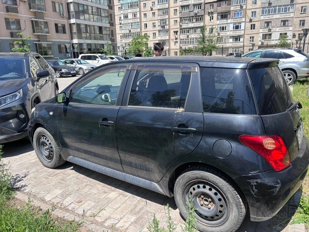 Toyota Ist I 2003