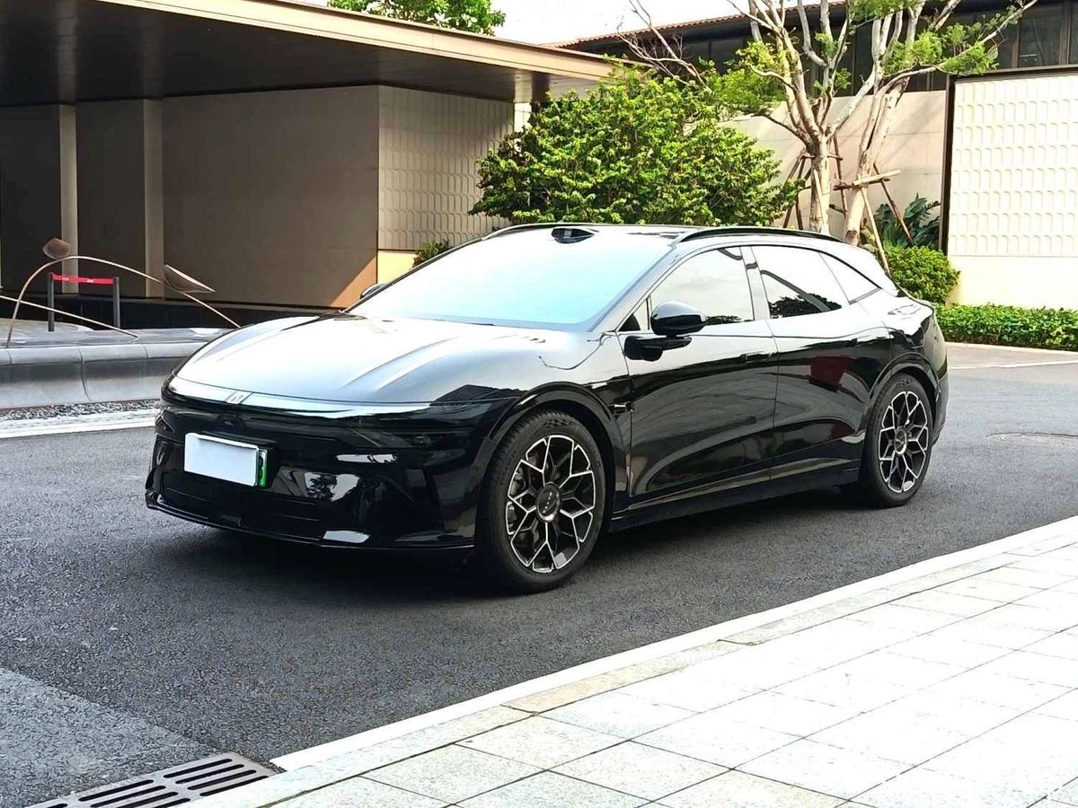Zeekr 007 2025