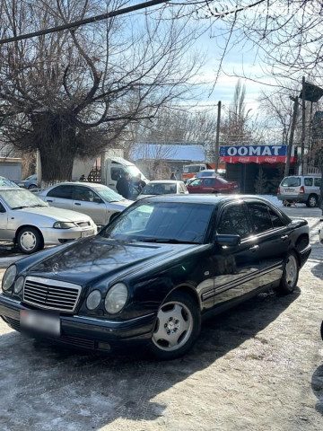 Mercedes-Benz E-Класс