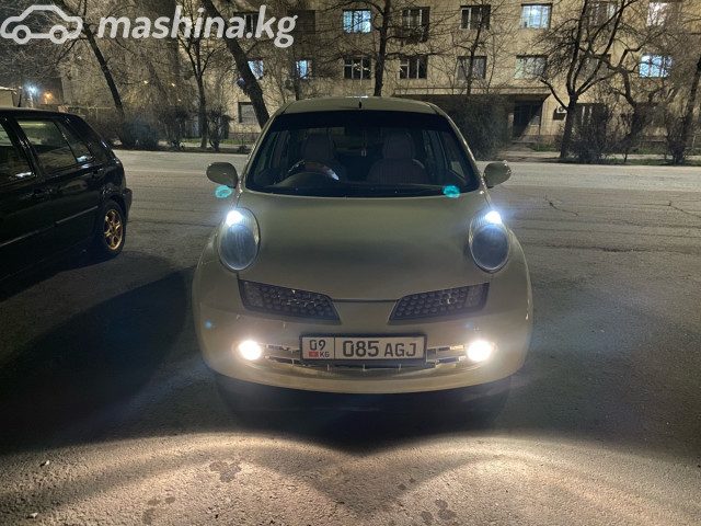 Nissan March