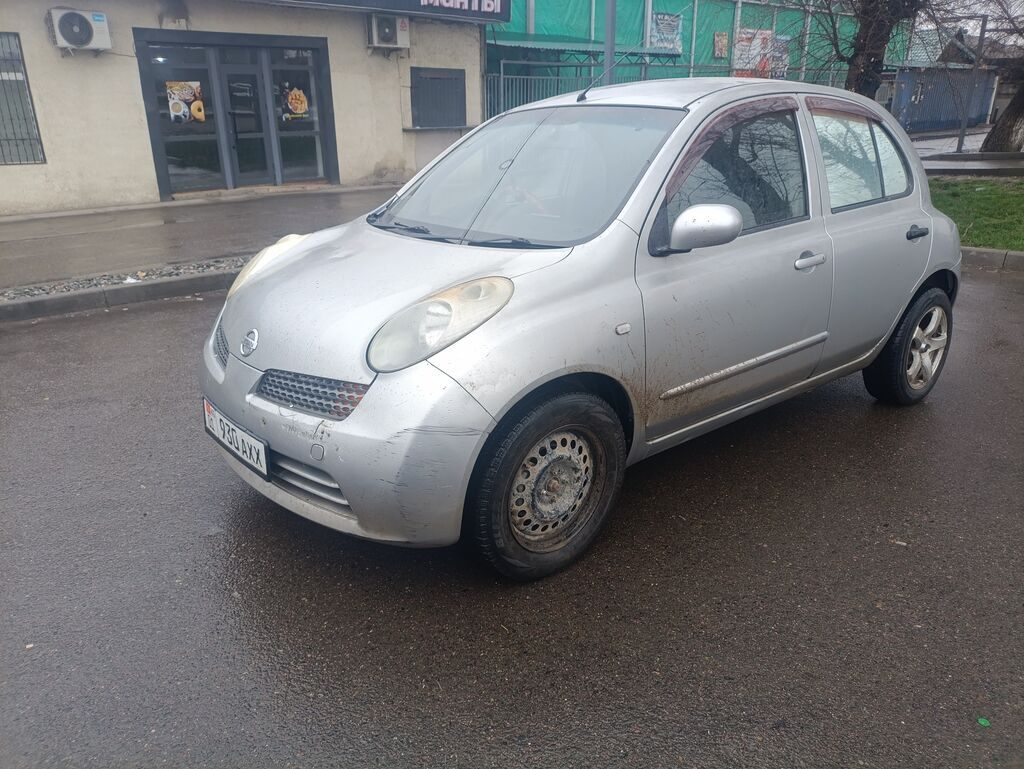 Nissan March