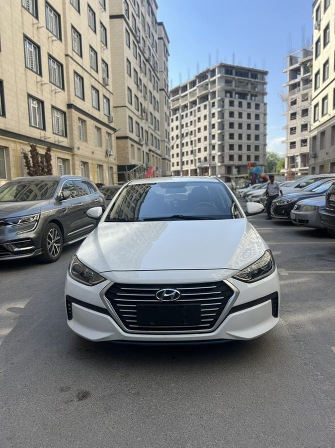 Hyundai Elantra