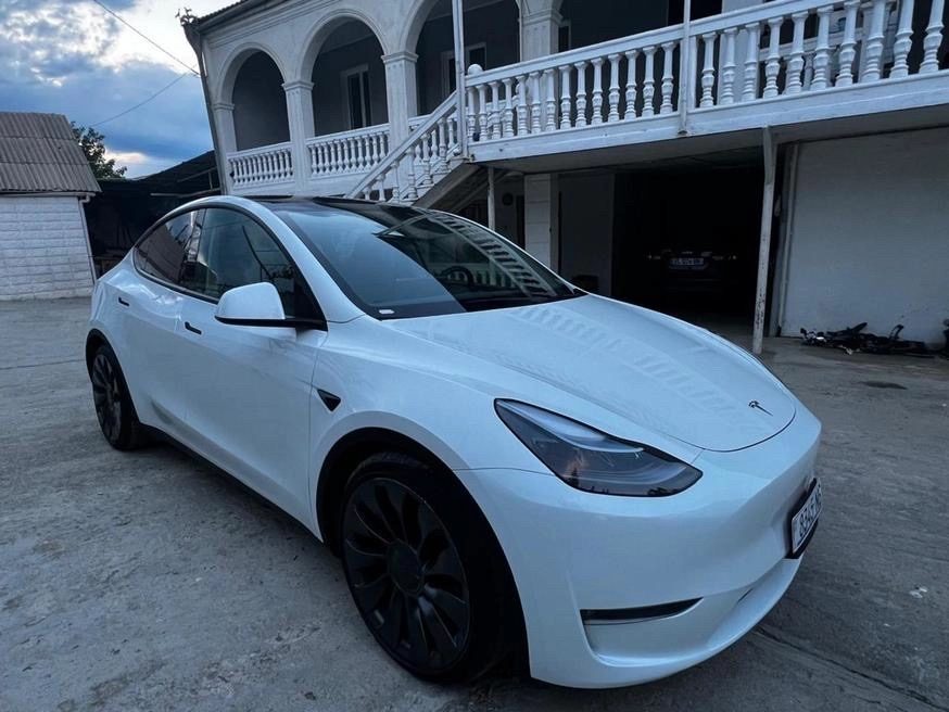 Tesla Model Y I 2023