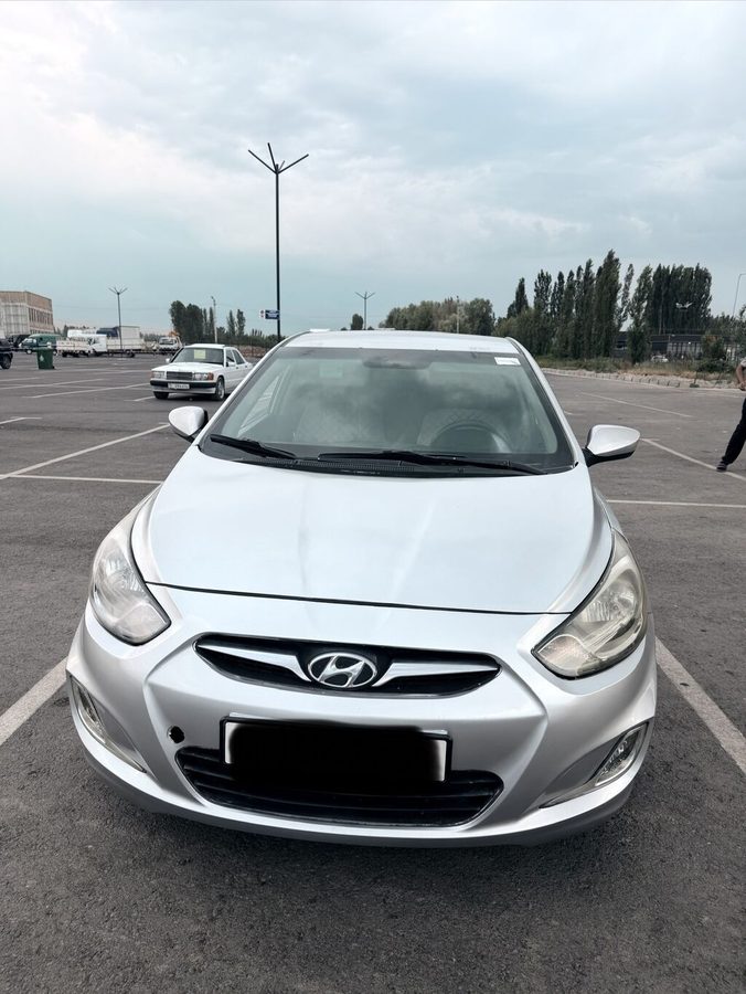 Hyundai Solaris