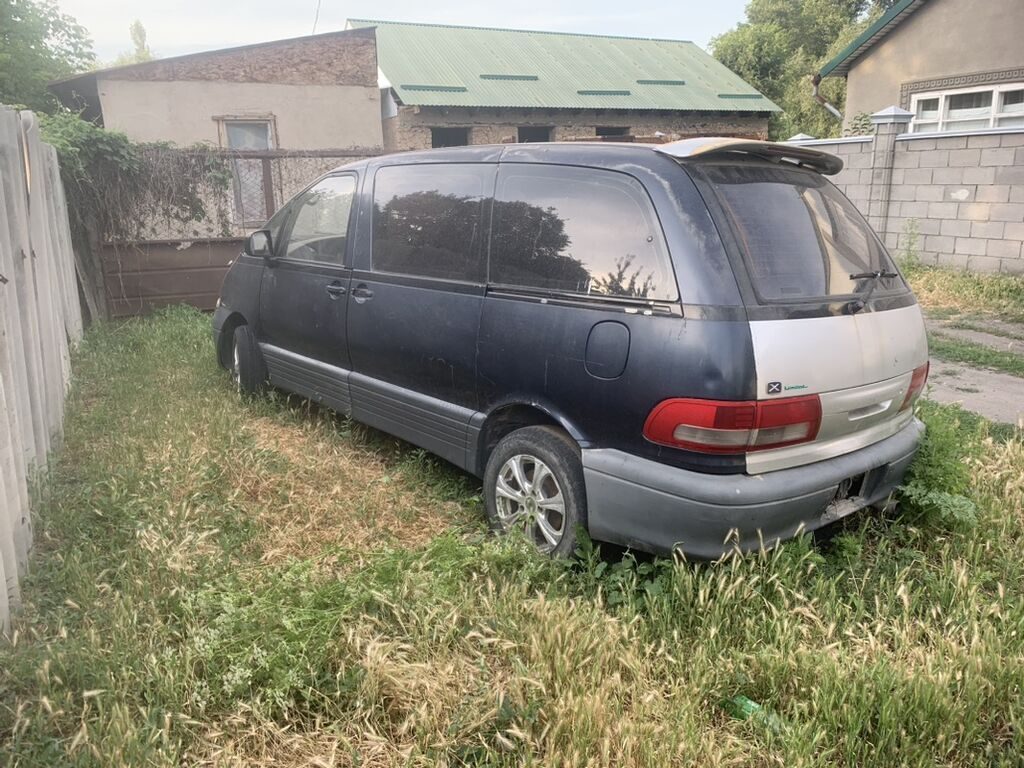 Toyota Estima