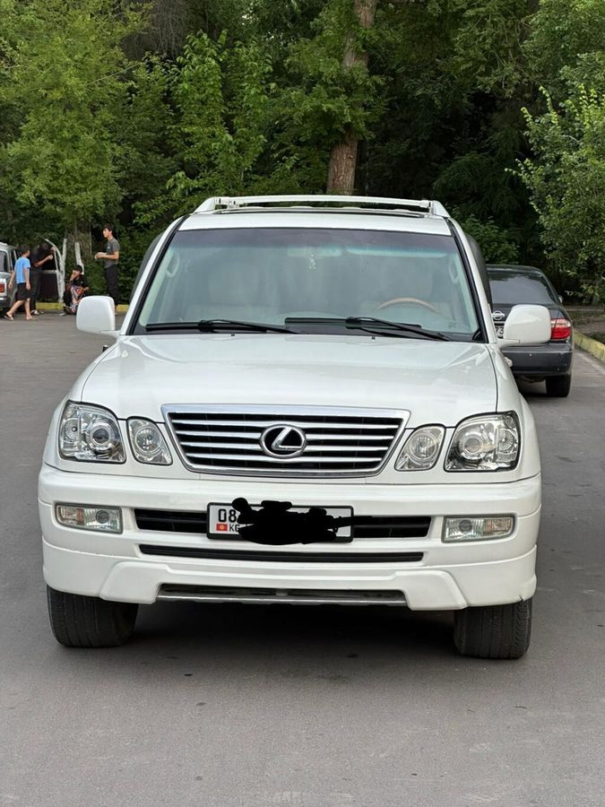Lexus LX
