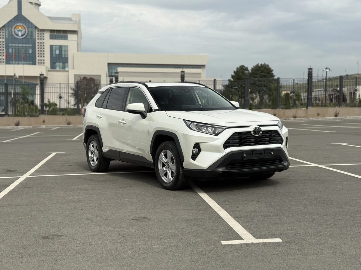 Toyota RAV4 V (XA50) 2019