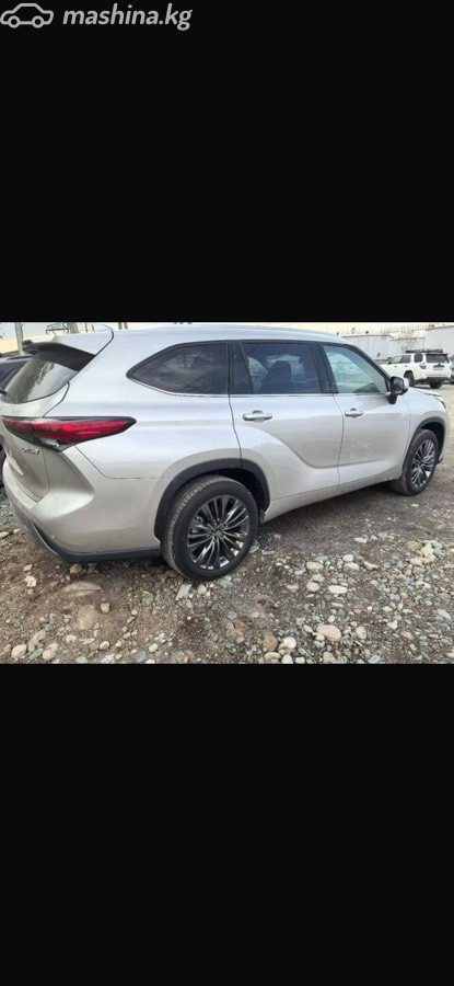 Toyota Highlander IV (U70)