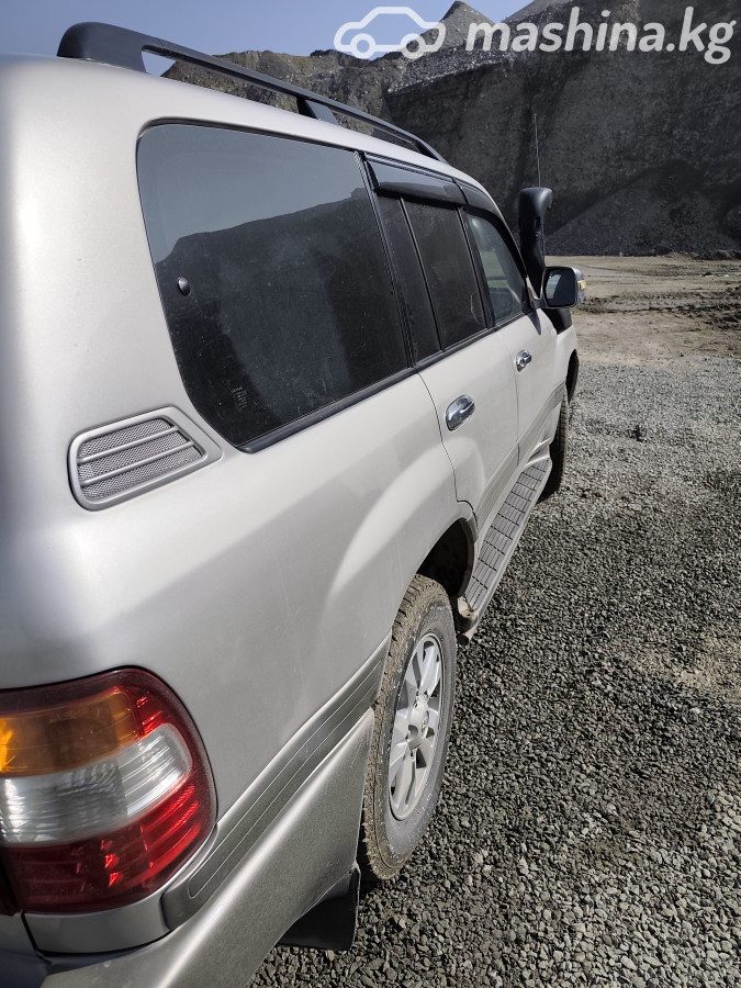 Toyota Land Cruiser 100 Series Рестайлинг 1