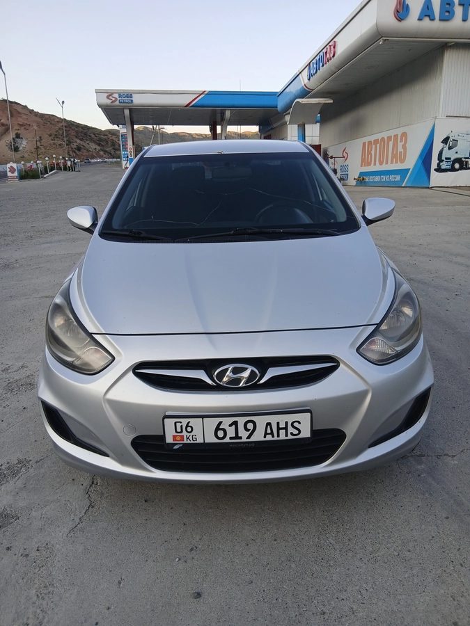 Hyundai Solaris I 2012