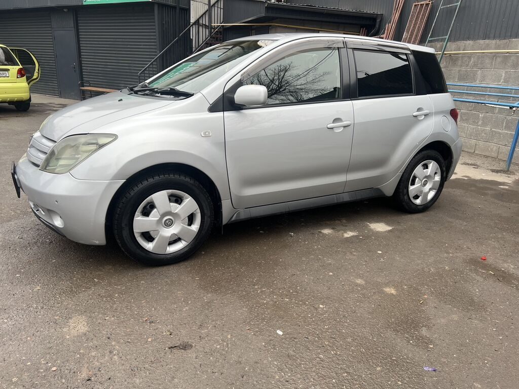 Toyota Ist