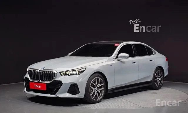 BMW 5 серии VIII (G60/G61/G68) 2023