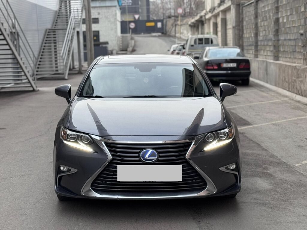 Lexus ES