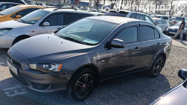 Mitsubishi Lancer