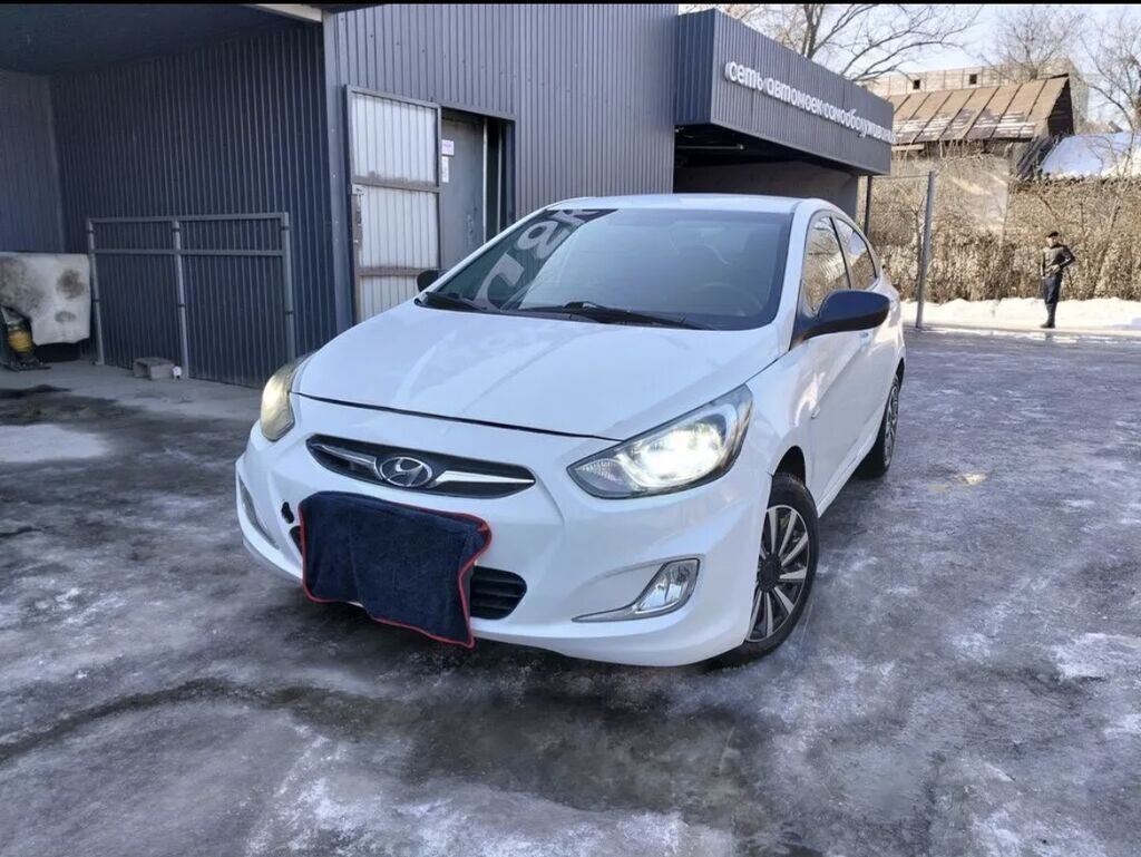 Hyundai Solaris