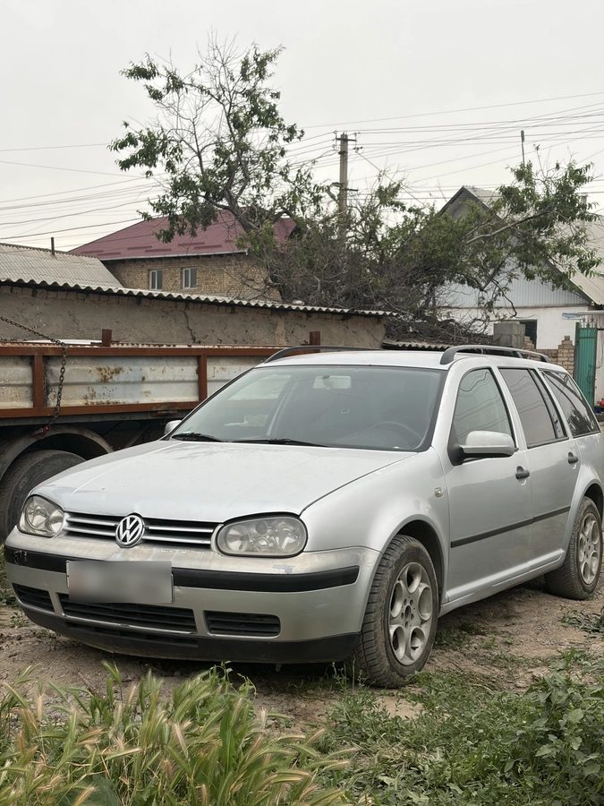 Volkswagen Golf IV 2001
