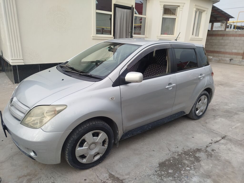 Toyota Ist