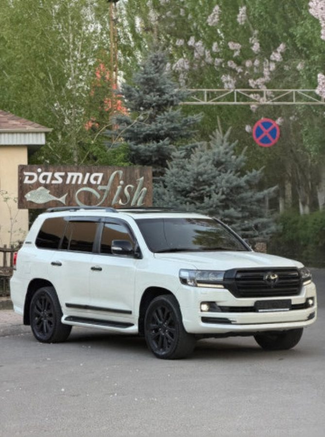 Toyota Land Cruiser
