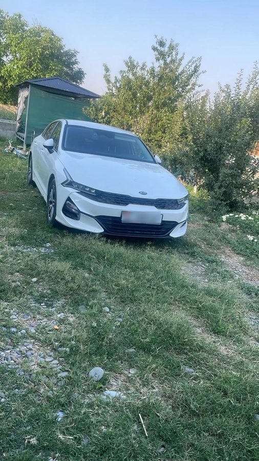 Kia K5 III LPi 2.0 AT
