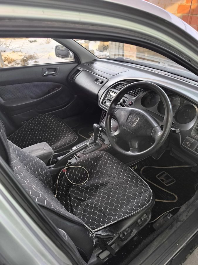 Honda Accord VI 2001