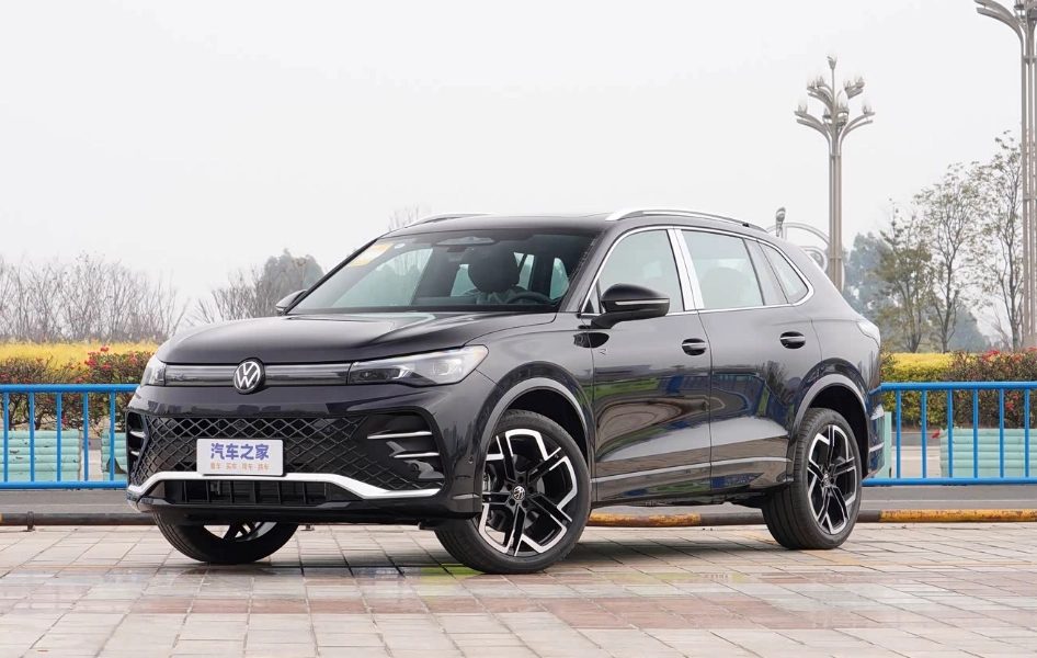 Volkswagen Tiguan II Рестайлинг 2.0 AT 4WD