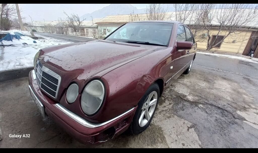 Mercedes-Benz E-Class
