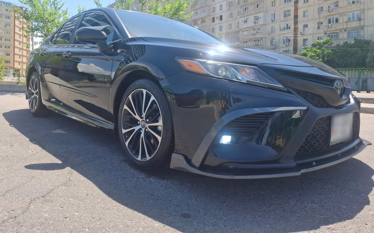 Toyota Camry VIII (XV70) 2019