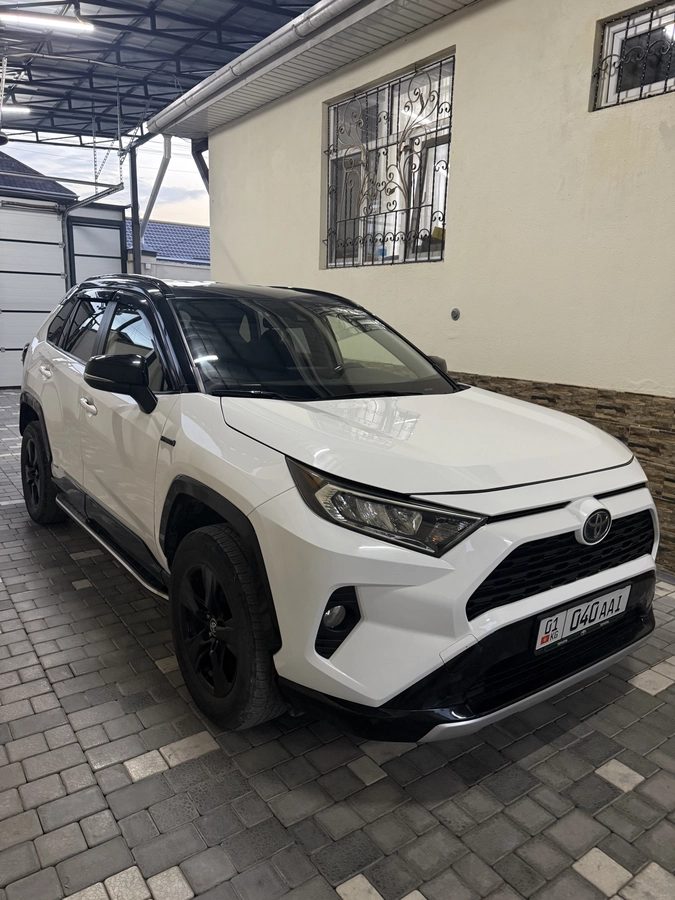 Toyota RAV4 V (XA50) 2020
