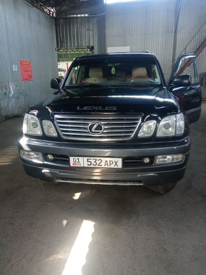Lexus LX