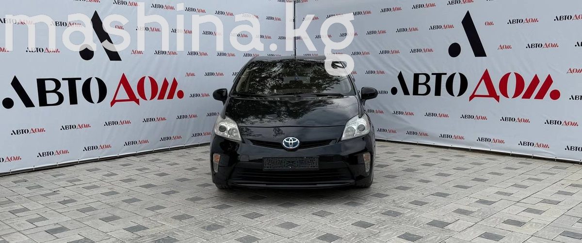 Toyota Prius III Рестайлинг (XW30) 2012
