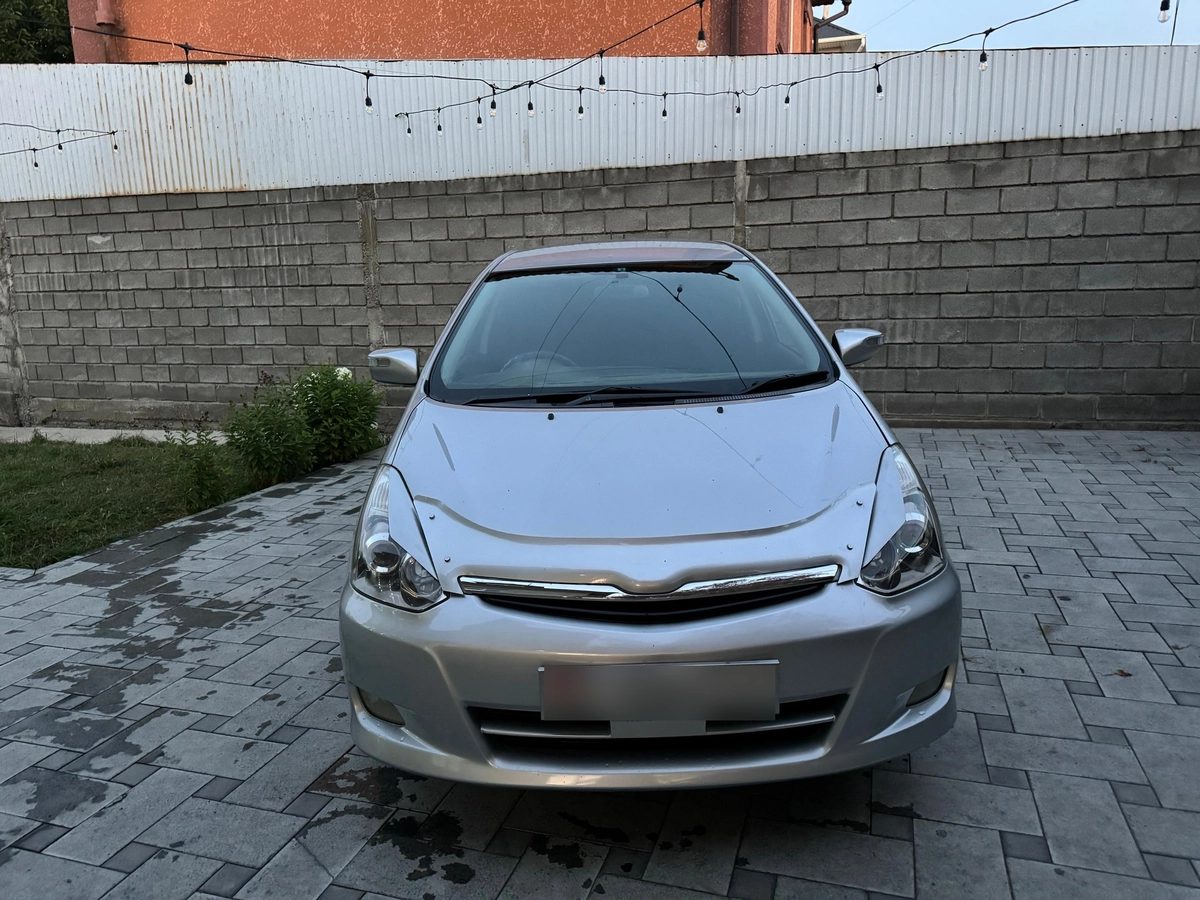 Toyota Wish I 2003