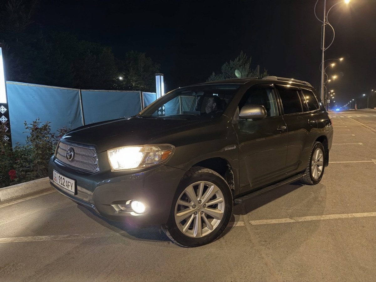 Toyota Highlander II (U40) 2010