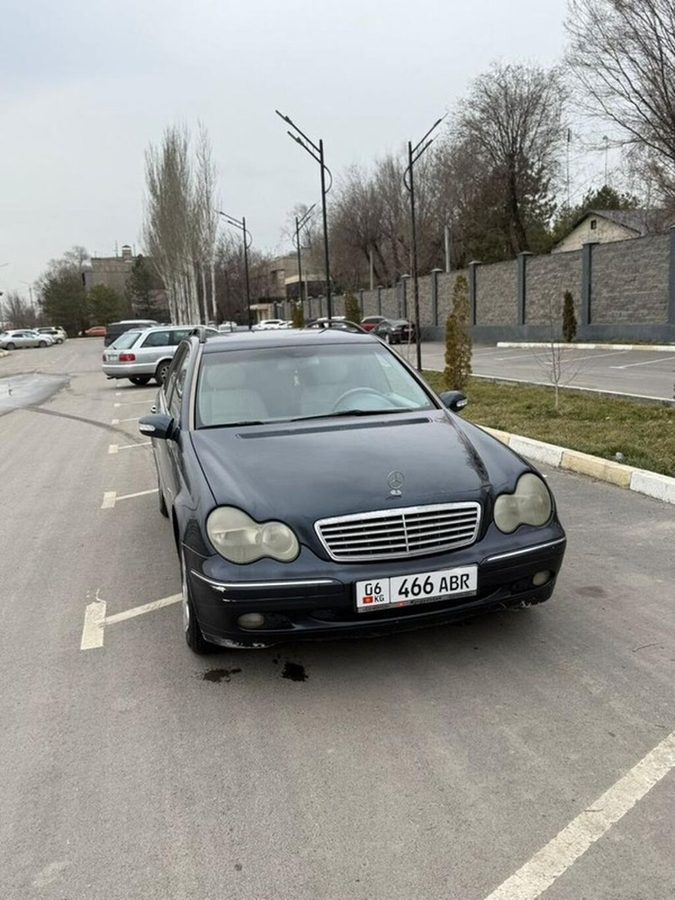 Mercedes-Benz C-Class