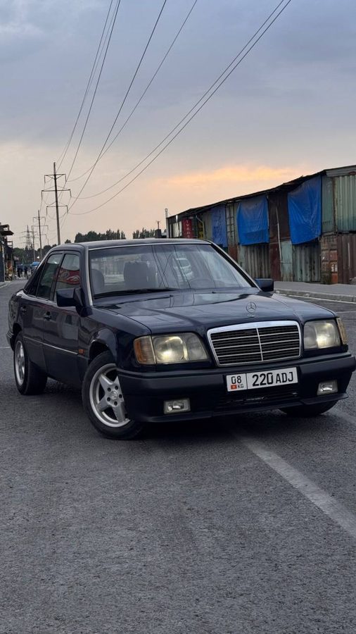 Mercedes-Benz W124