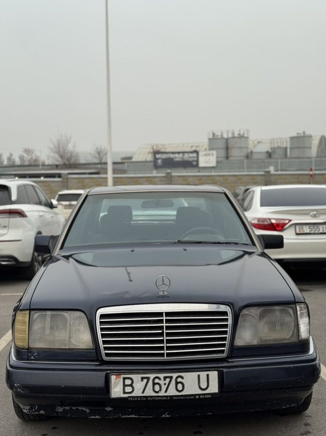 Mercedes-Benz W124