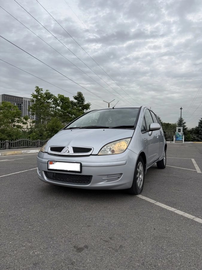Mitsubishi Colt VI 2003
