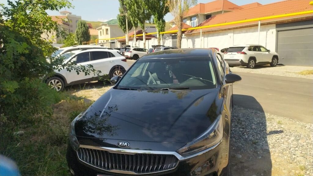 Kia Cadenza