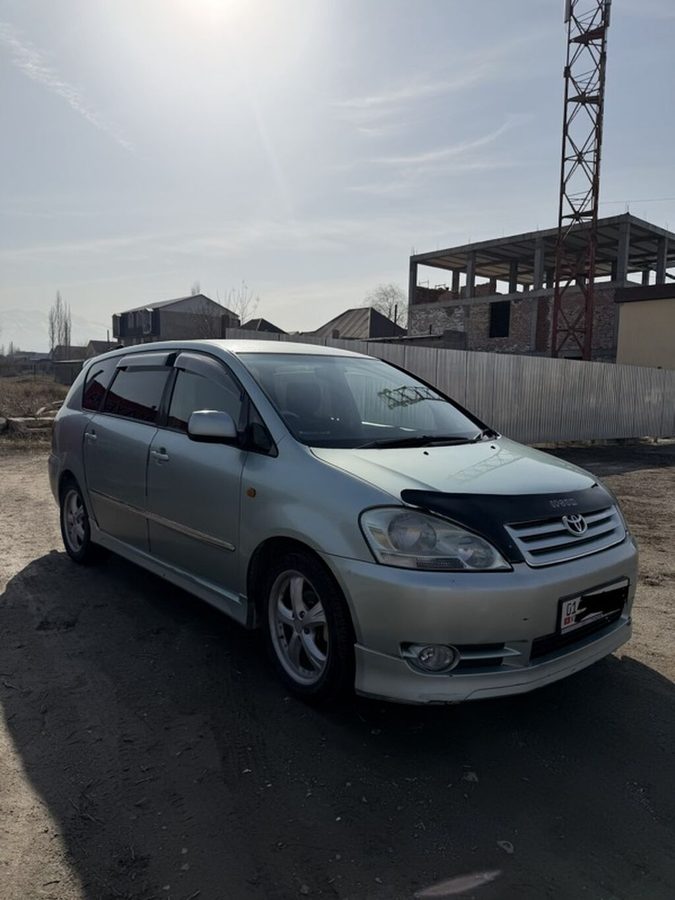 Toyota Ipsum