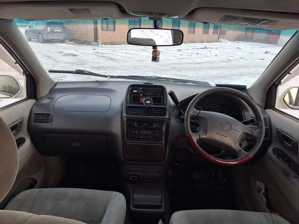 Toyota Ipsum